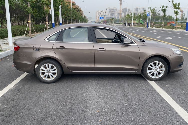 Used Chery Arrizo 7 2015 1.6L Manual ZhiShang Edition Exterior 5