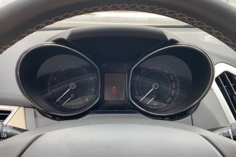 Used Chery Arrizo 7 2015 1.6L Manual ZhiShang Edition Instrument Cluster