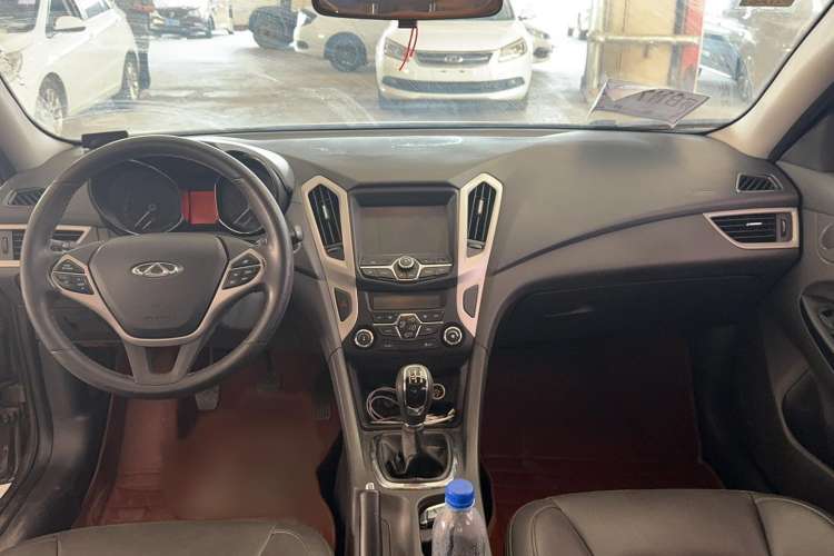 Used Chery Arrizo 7 2015 1.5T Manual ZhiXiang Edition Interior 3