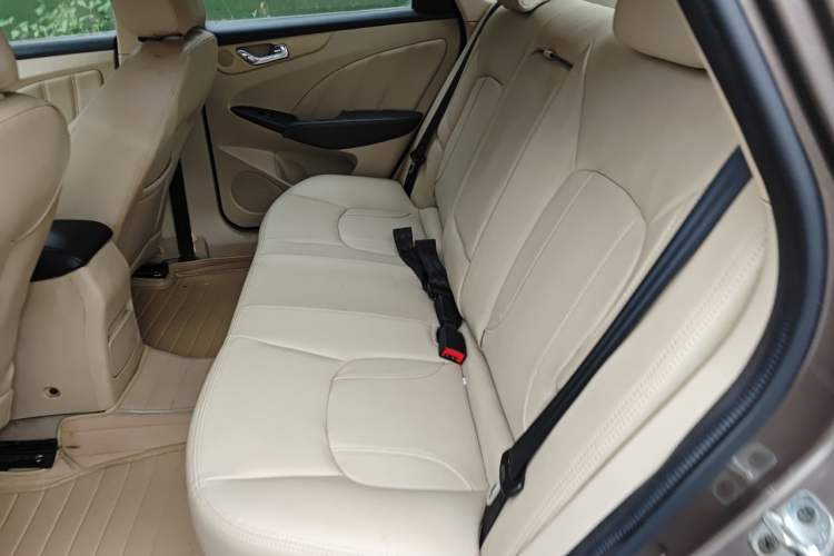 Used Chery Arrizo 7 2015 1.6L Manual ZhiShang Edition Left Rear Seat