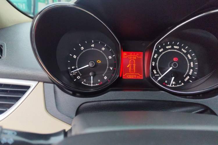 Used Chery Arrizo 7 2015 1.6L CVT ZhiXiang Edition Odometer Close Up