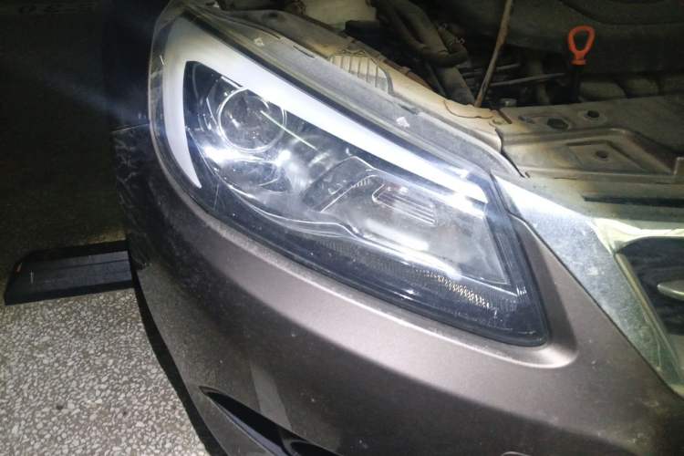 Used Chery Arrizo 7 2015 1.6L Manual ZhiXiang Edition Right Front Headlight