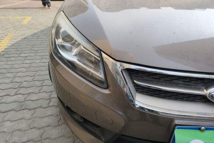 Used Chery Arrizo 7 2015 1.6L Manual ZhiShang Edition Right Front Headlight