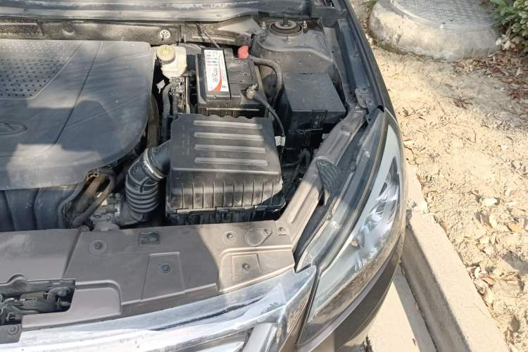 Used Chery Arrizo 7 2015 1.6L Manual ZhiXiang Edition Engine Bay Left