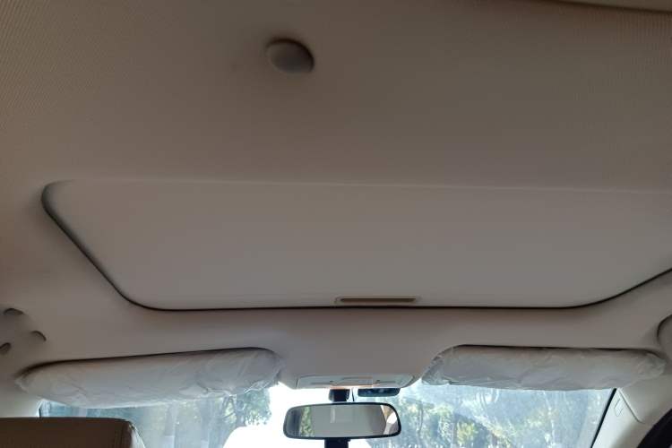 Used Chery Arrizo 7 2015 1.6L Manual ZhiXiang Edition Headliner