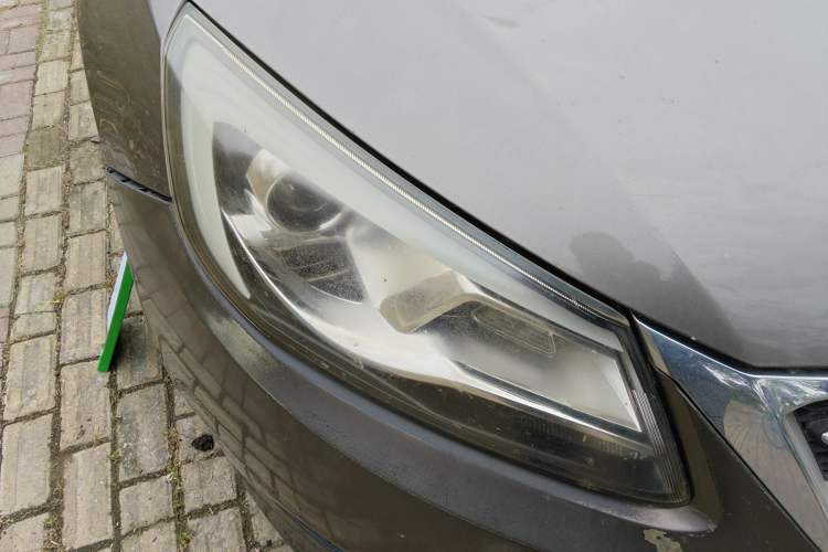 Used Chery Arrizo 7 2015 1.6L Manual ZhiShang Edition Right Front Headlight