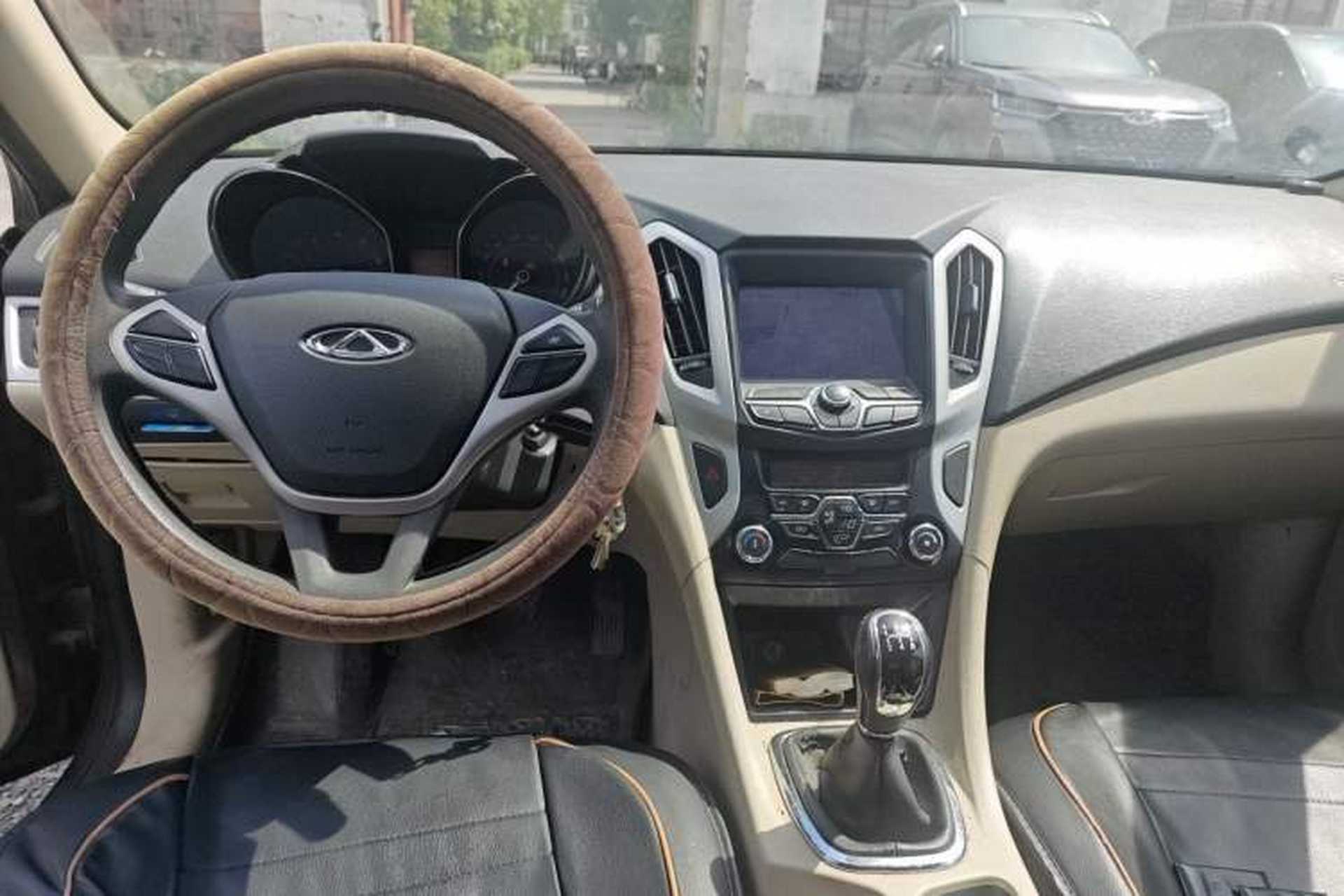 Used Chery Arrizo 7 2015 1.6L Manual Zhi Ling Edition Center Console
