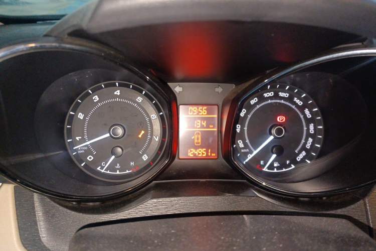 Used Chery Arrizo 7 2015 1.6L Manual ZhiShang Edition Instrument Cluster