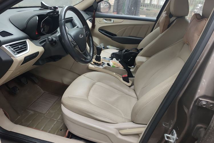 Used Chery Arrizo 7 2015 1.6L Manual ZhiShang Edition Left Front Seat