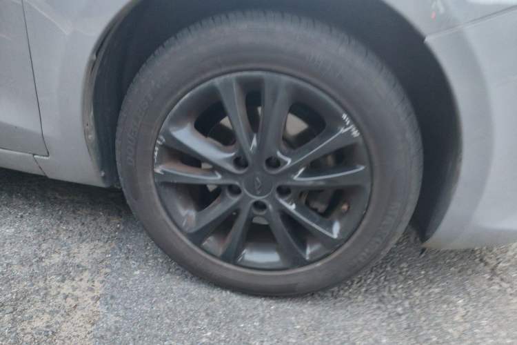 Used Chery Arrizo 7 2015 1.5T Manual ZhiXiang Edition Right Front Wheel Hub