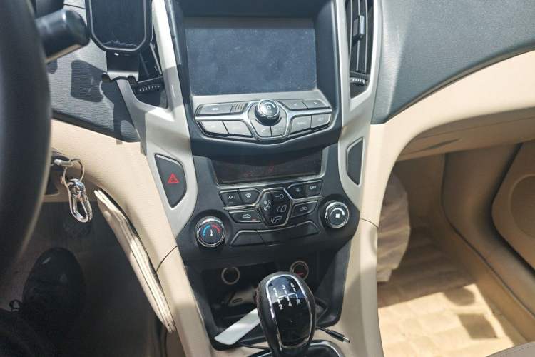 Used Chery Arrizo 7 2015 1.6L Manual ZhiShang Edition Audio And AC Panel
