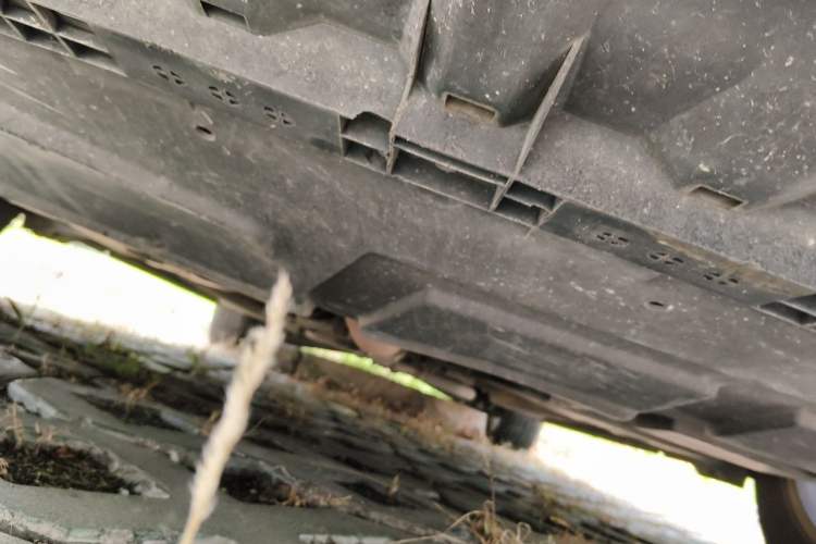 Used Chery Arrizo 7 2015 1.6L Manual ZhiShang Edition Chassis Front