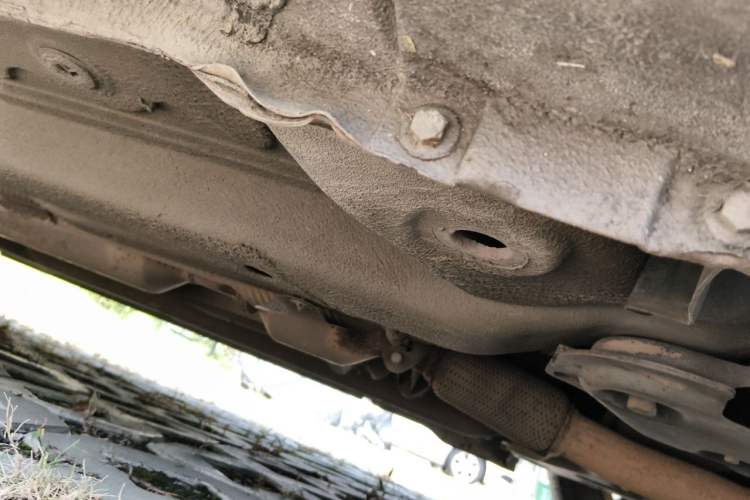 Used Chery Arrizo 7 2015 1.6L Manual ZhiShang Edition Chassis Front Right