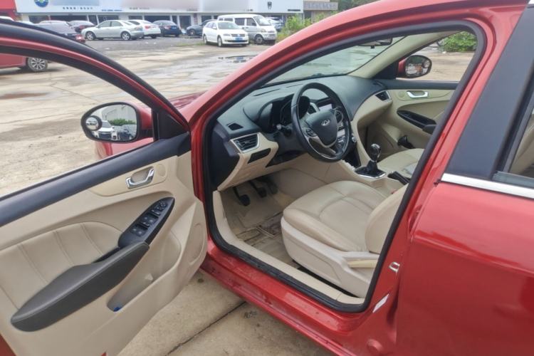 Used Chery Arrizo 7 2015 1.6L Manual ZhiShang Edition Driver Seat