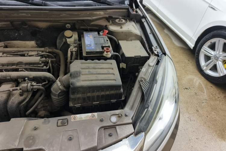 Used Chery Arrizo 7 2015 1.6L Manual ZhiShang Edition Engine Bay Left