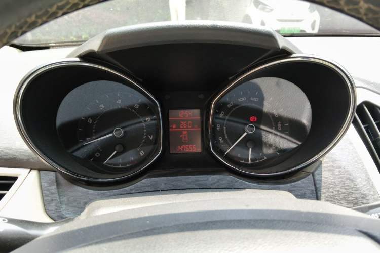 Used Chery Arrizo 7 2015 1.6L Manual ZhiShang Edition Instrument Cluster