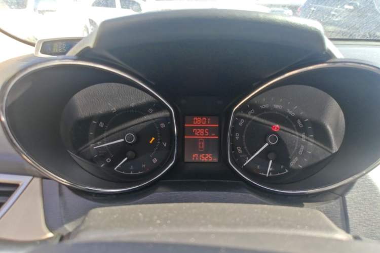 Used Chery Arrizo 7 2015 1.6L Manual ZhiShang Edition Instrument Cluster