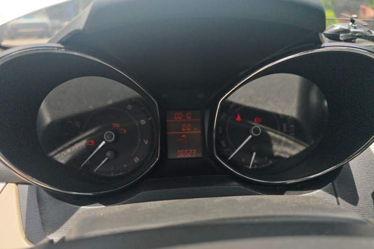 Used Chery Arrizo 7 2015 1.6L Manual ZhiShang Edition Instrument Cluster