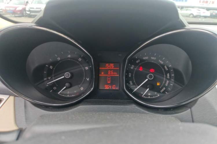 Used Chery Arrizo 7 2015 1.6L Manual ZhiShang Edition Instrument Cluster