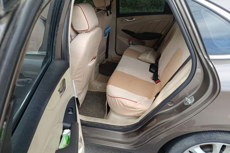 Used Chery Arrizo 7 2015 1.6L Manual ZhiXiang Edition Left Rear Seat
