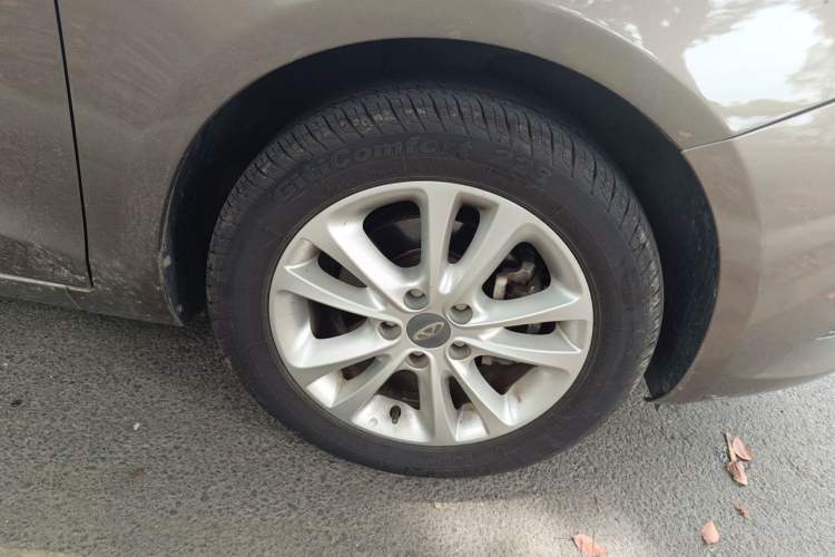 Used Chery Arrizo 7 2015 1.6L Manual ZhiXiang Edition Right Front Wheel Hub