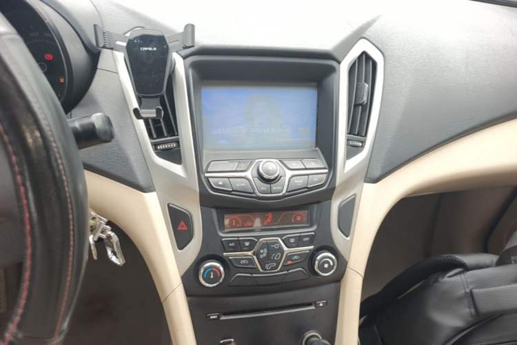 Used Chery Arrizo 7 2015 1.5T Manual Zhi Ling Edition Audio And AC Panel