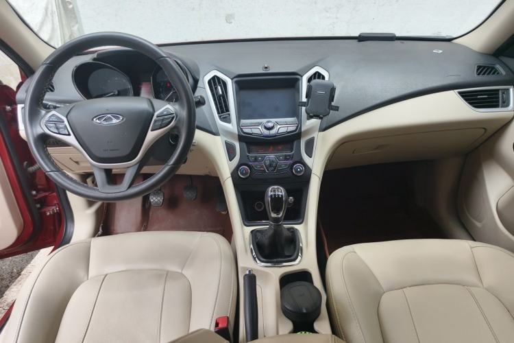 Used Chery Arrizo 7 2015 1.5T Manual ZhiShang Edition Center Console