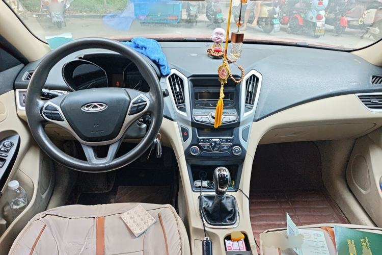 Used Chery Arrizo 7 2015 1.6L Manual Zhi Ling Edition Center Console