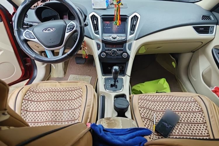 Used Chery Arrizo 7 2015 1.6L CVT ZhiShang Edition Center Console