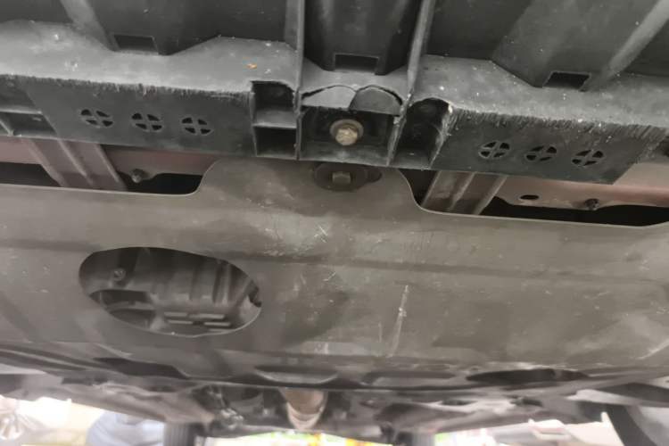 Used Chery Arrizo 7 2015 1.5T Manual ZhiShang Edition Chassis Front