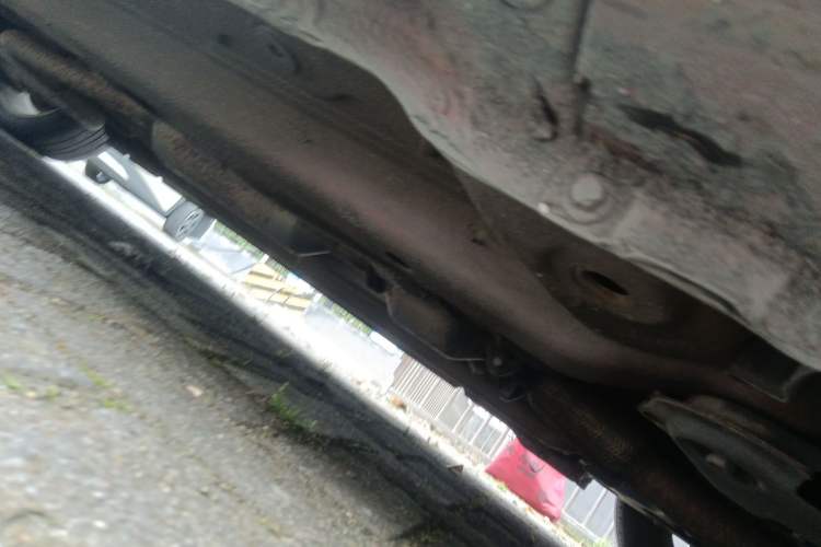 Used Chery Arrizo 7 2015 1.6L Manual ZhiShang Edition Chassis Front Right