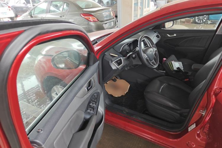 Used Chery Arrizo 7 2015 1.5T Manual ZhiShang Edition Driver Seat