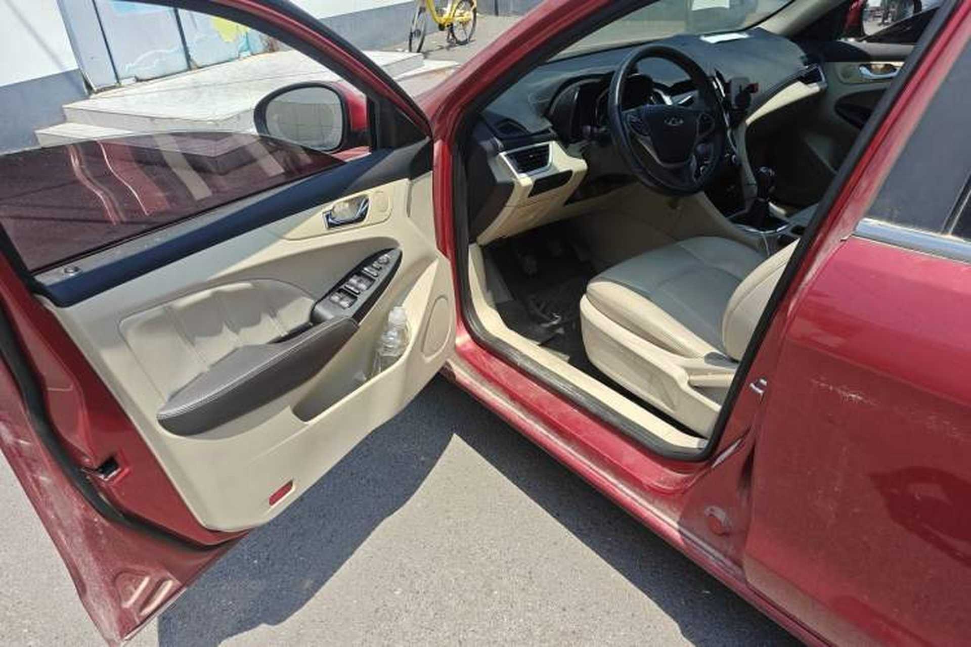 Used Chery Arrizo 7 2015 1.6L Manual ZhiShang Edition Driver Seat