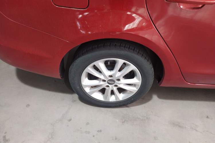 Used Chery Arrizo 7 2015 1.6L Manual ZhiShang Edition Exterior 8