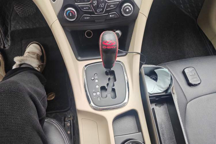 Used Chery Arrizo 7 2015 1.6L CVT ZhiXiang Edition Gear Lever