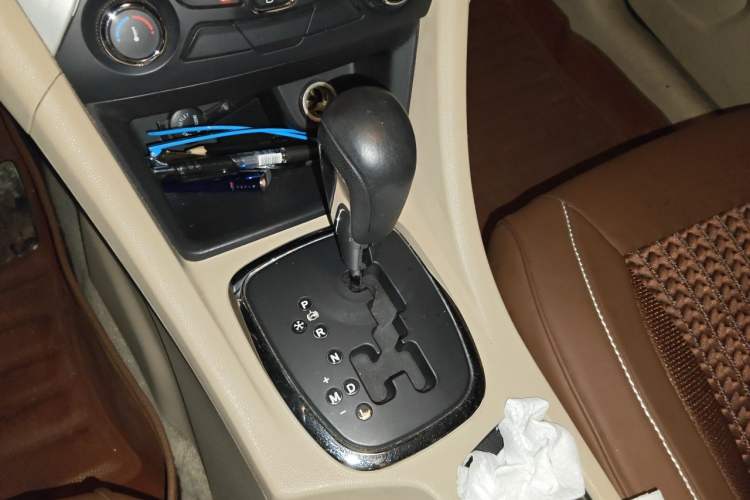 Used Chery Arrizo 7 2015 1.6L CVT ZhiShang Edition Gear Lever