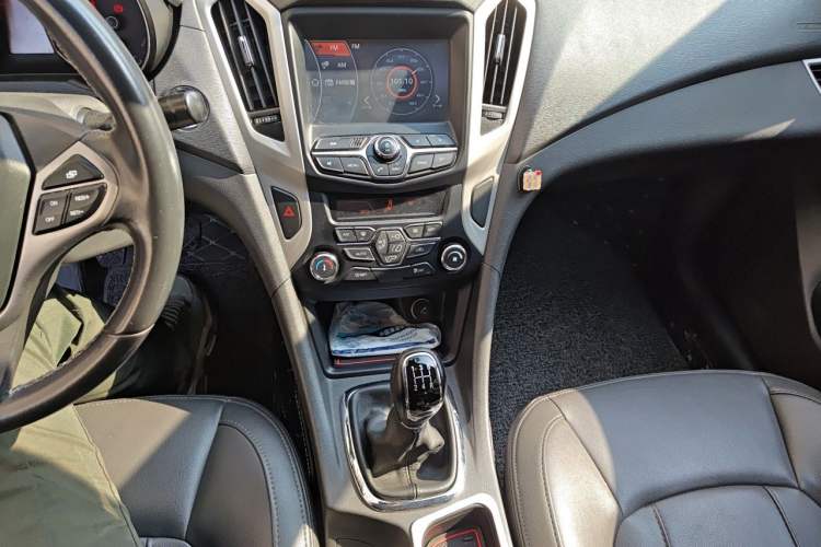 Used Chery Arrizo 7 2015 1.5T Manual ZhiXiang Edition Gear Lever