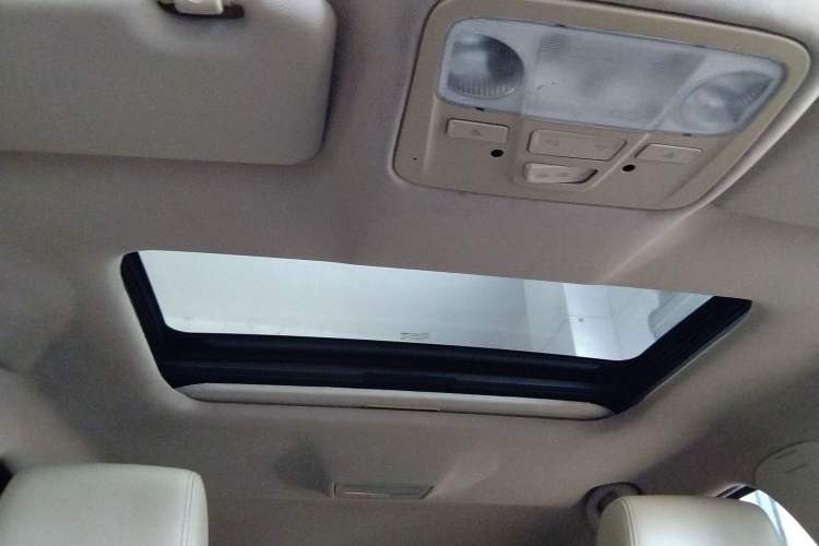 Used Chery Arrizo 7 2015 1.6L CVT ZhiShang Edition Headliner