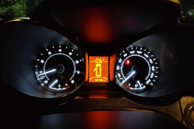 Used Chery Arrizo 7 2015 1.5T Manual ZhiXiang Edition Instrument Cluster
