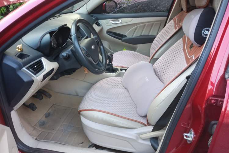 Used Chery Arrizo 7 2015 1.6L Manual ZhiShang Edition Left Front Seat