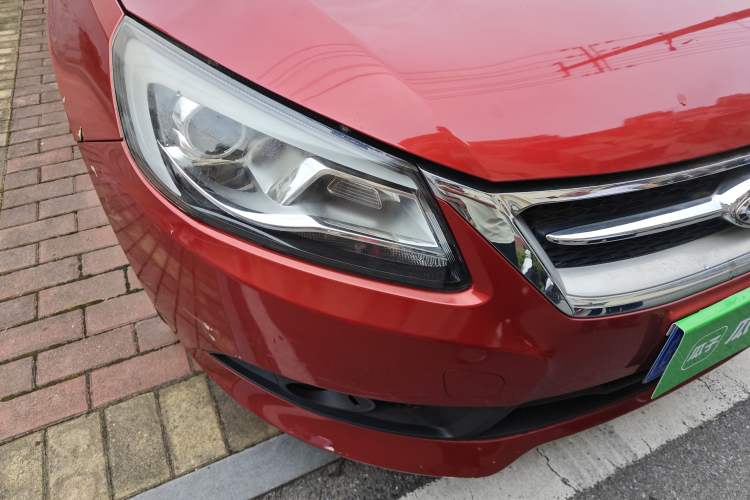 Used Chery Arrizo 7 2015 1.6L CVT ZhiShang Edition Right Front Headlight