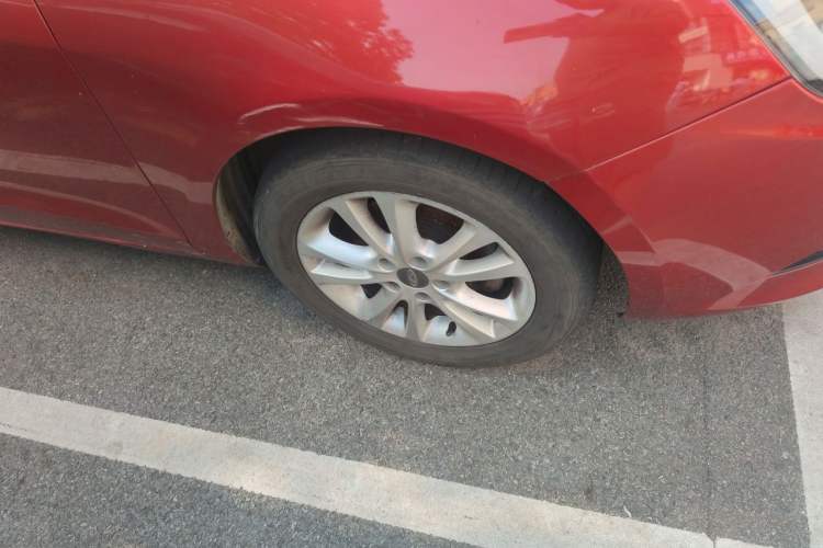 Used Chery Arrizo 7 2015 1.6L CVT ZhiShang Edition Right Front Wheel Hub