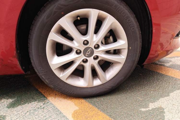 Used Chery Arrizo 7 2015 1.6L CVT ZhiXiang Edition Right Front Wheel Hub