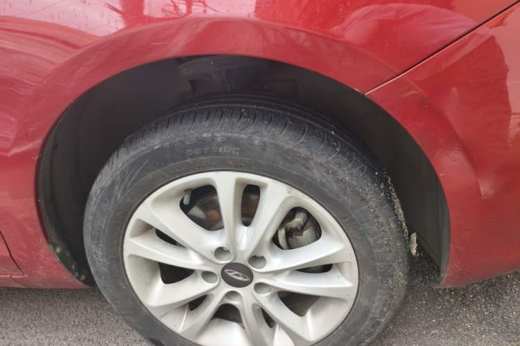 Used Chery Arrizo 7 2015 1.5T Manual ZhiShang Edition Right Front Wheel Hub