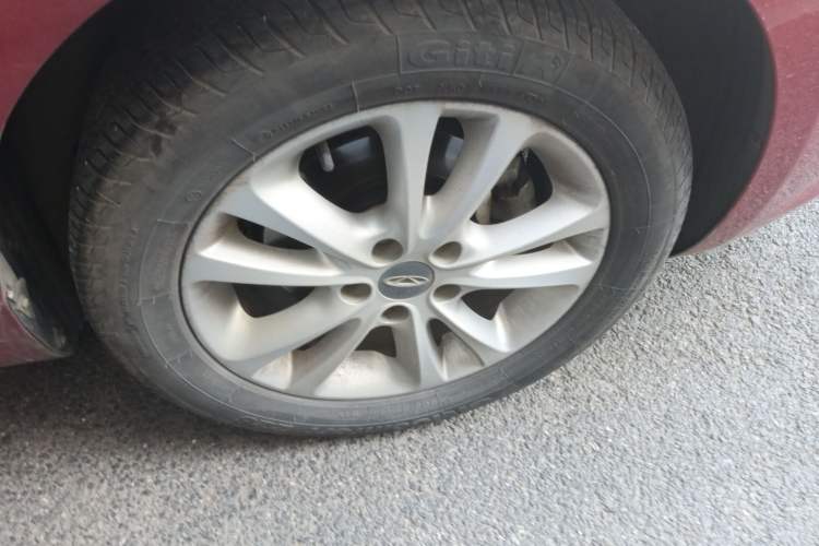 Used Chery Arrizo 7 2015 1.6L Manual ZhiShang Edition Right Front Wheel Hub