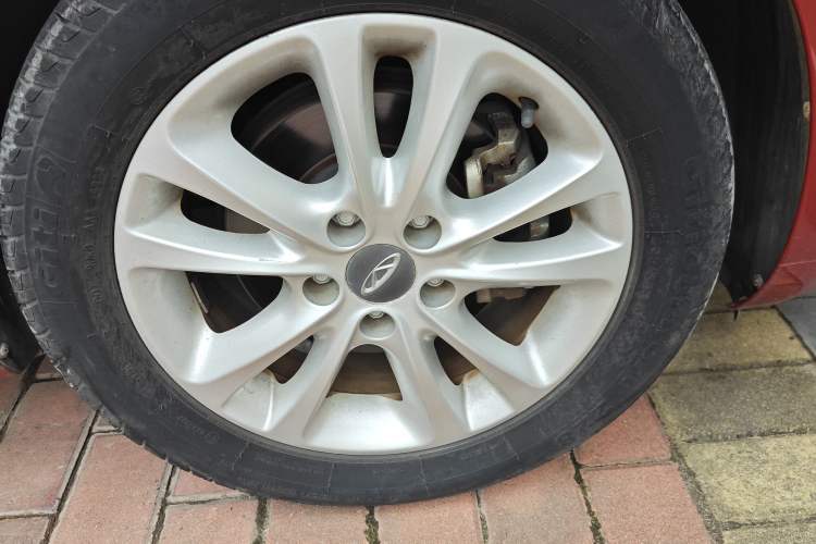 Used Chery Arrizo 7 2015 1.6L CVT ZhiShang Edition Right Front Wheel Hub