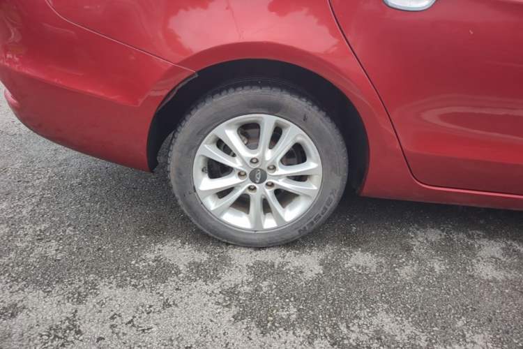 Used Chery Arrizo 7 2015 1.5T Manual Zhi Ling Edition Right Rear Wheel Hub