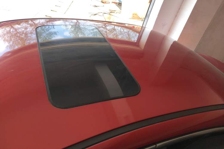 Used Chery Arrizo 7 2015 1.6L CVT ZhiShang Edition Roof