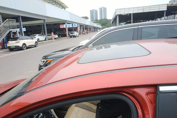 Used Chery Arrizo 7 2015 1.6L CVT ZhiXiang Edition Roof