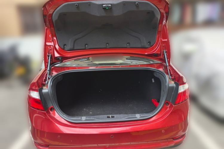Used Chery Arrizo 7 2015 1.5T Manual ZhiShang Edition Trunk